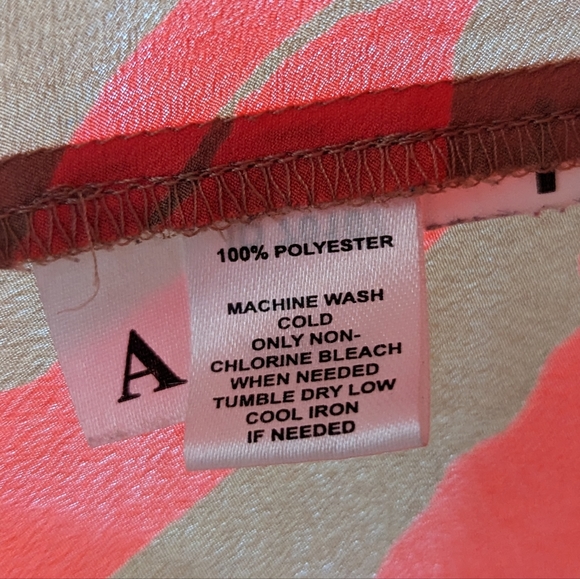 LOFT Abstract Print Pleated Bow Blouse | Medium - Picture 4 of 4